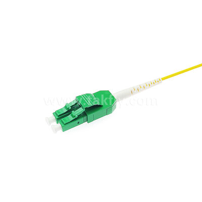 উচ্চ-ঘনত্বের তারের জন্য স্পেস-সেভিং LC-LC Uniboot প্যাচ কর্ড